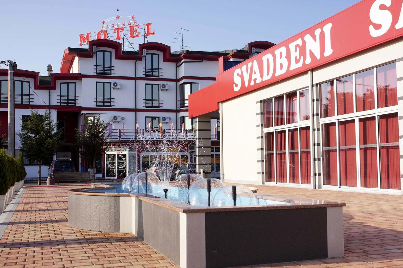 Taxi Bar Motel Bosanska Gradiska Exteriör bild