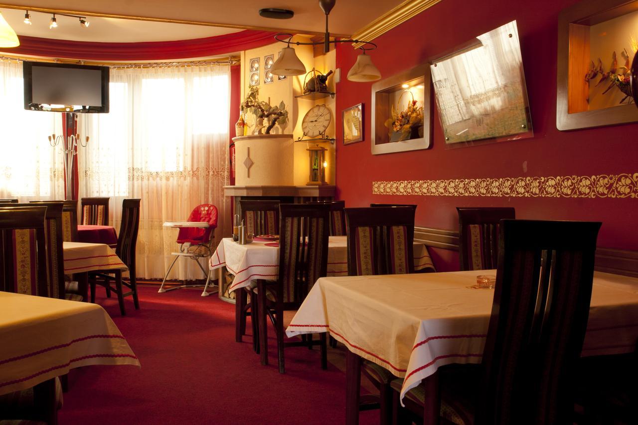 Taxi Bar Motel Bosanska Gradiska Exteriör bild